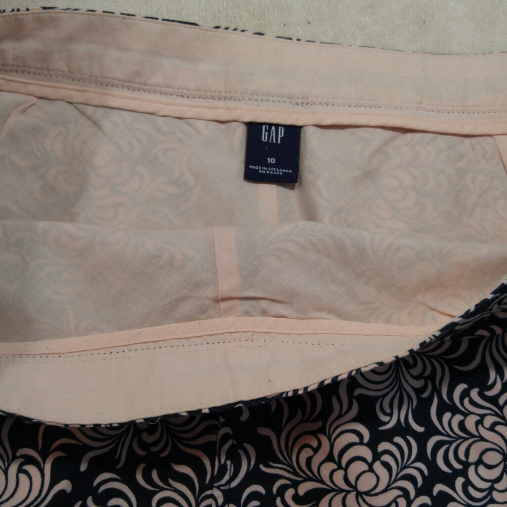 Gap - Picture 4 of 11